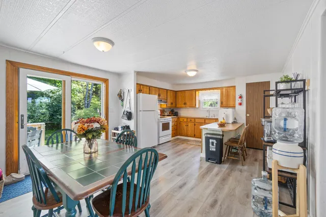 $945,000 | 87 Lowells Cove Road, Harpswell, ME 04066