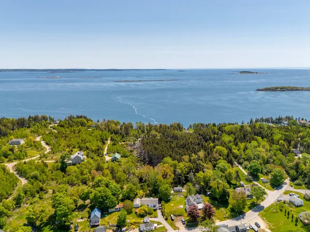 $945,000 | 87 Lowells Cove Road, Harpswell, ME 04066