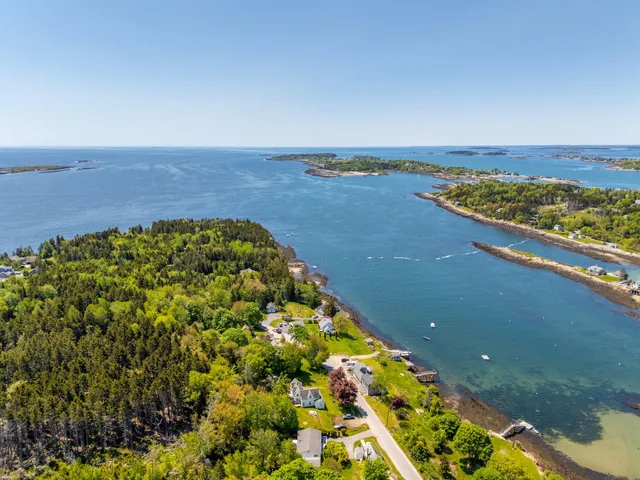 $945,000 | 87 Lowells Cove Road, Harpswell, ME 04066