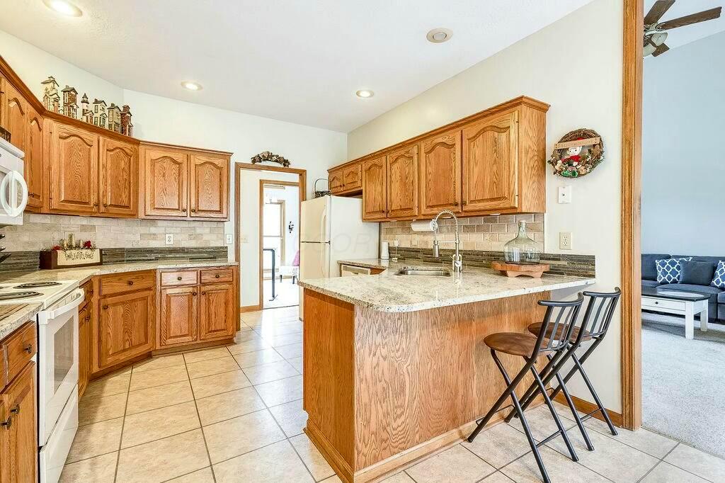 20643 Berry Road Mount Vernon, OH 43050 - Photo 5 of 44 tempImage7H1Ws3