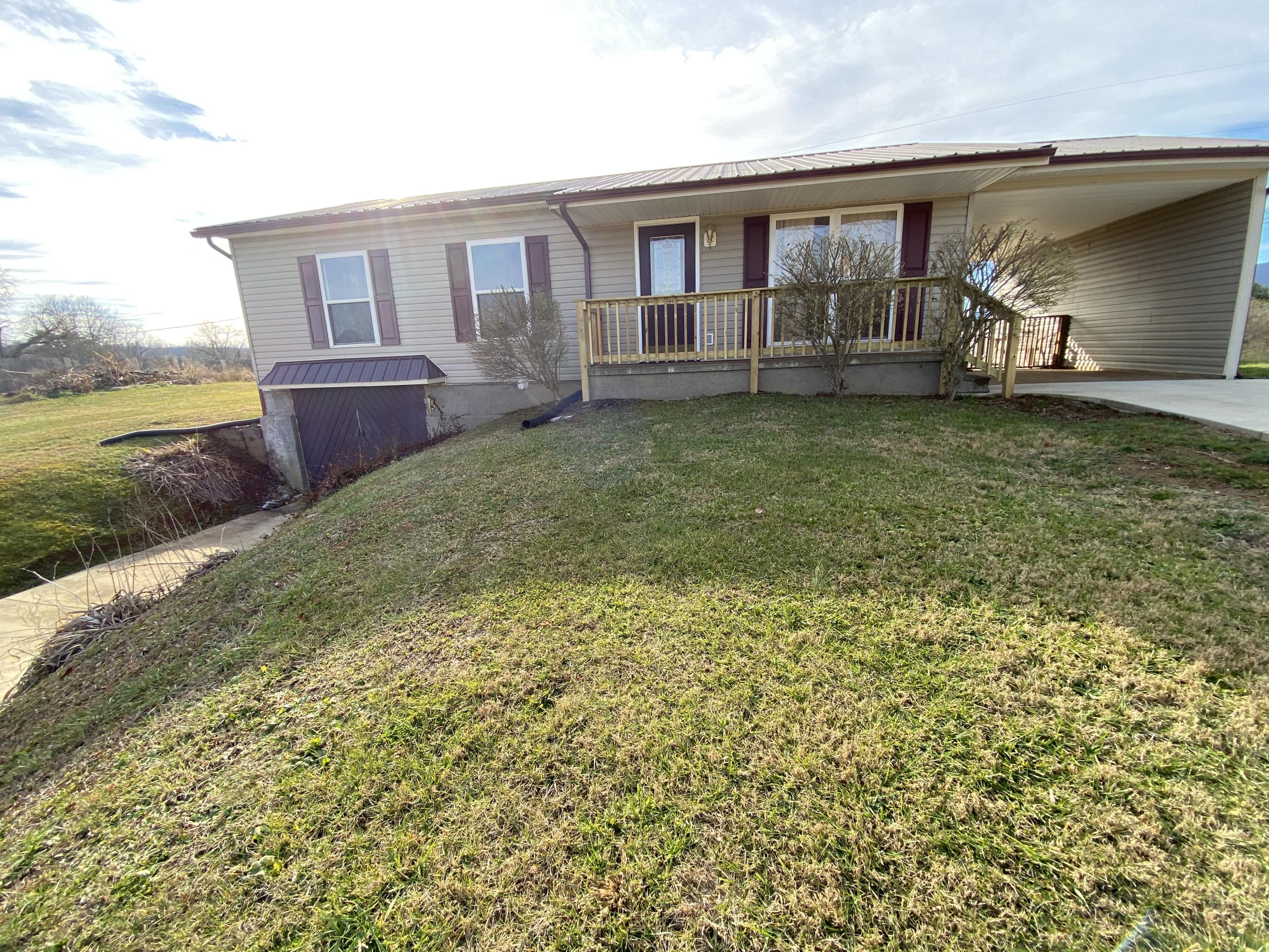 226 Machine Branch Road Ewing, VA 24248 - Photo 2 of 22 211FC019-7FEF-4ACB-9D9B-5D147D5831CA