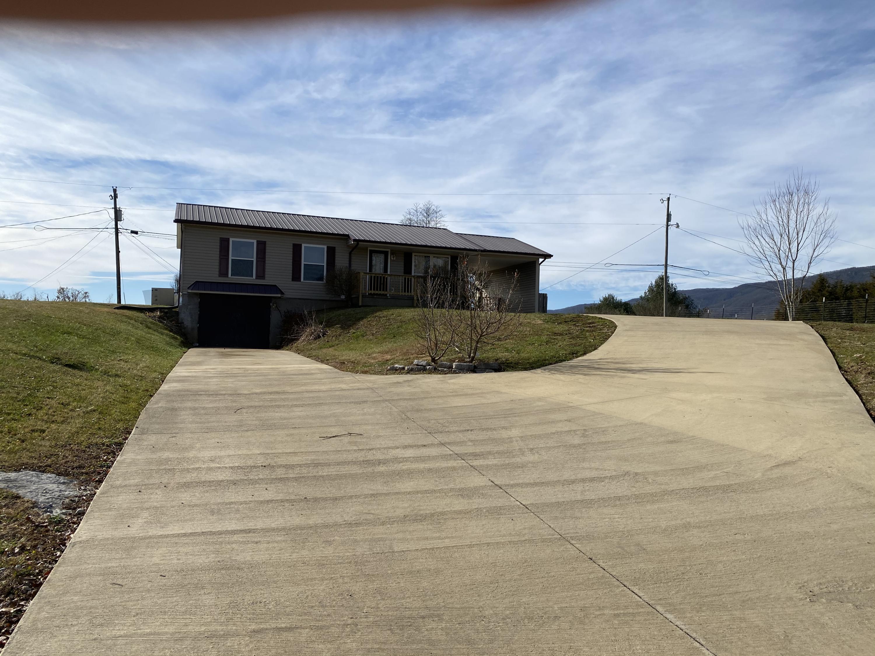 226 Machine Branch Road Ewing, VA 24248 - Photo 6 of 22 769A1D30-5705-4E2E-844C-91E957D6A0B5