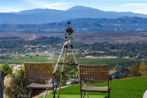 $1,680,000 | 38975 Vía De Oro, Temecula, CA 92592