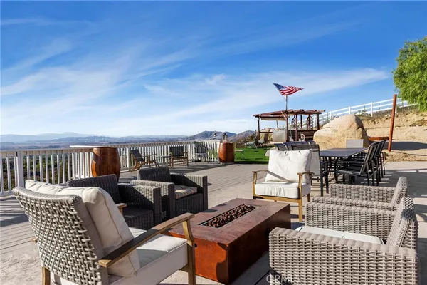 $1,680,000 | 38975 Vía De Oro, Temecula, CA 92592