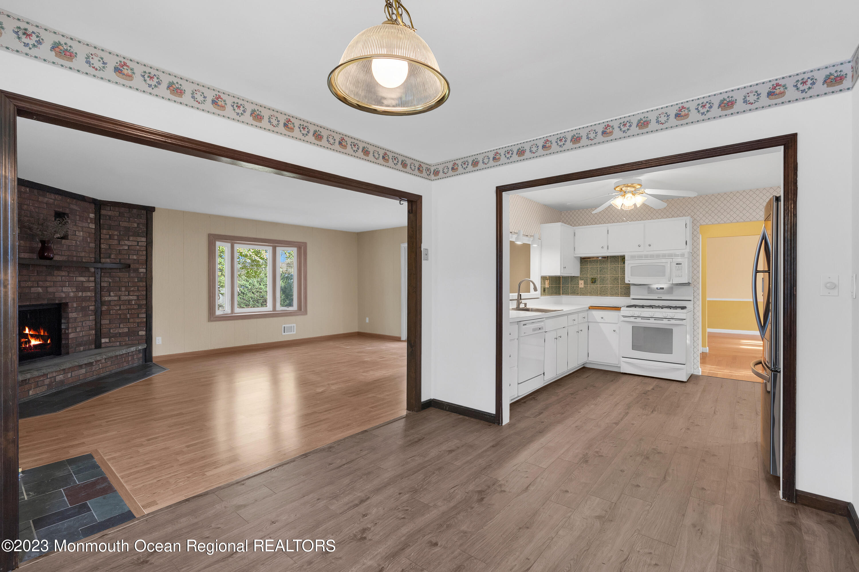 14 Daniel Drive Matawan, NJ 07747 - Photo 18 of 48 .