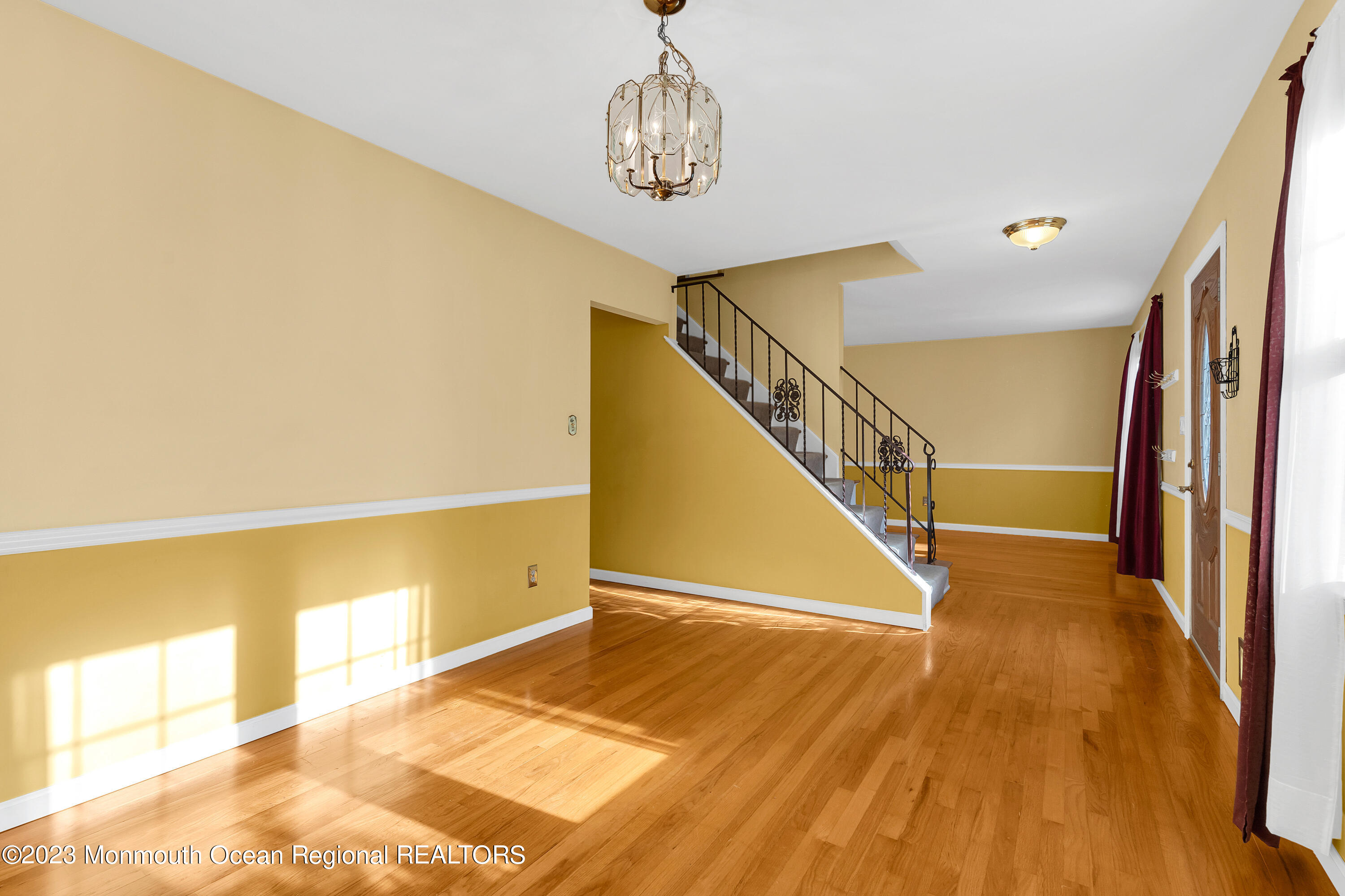 14 Daniel Drive Matawan, NJ 07747 - Photo 6 of 48 .