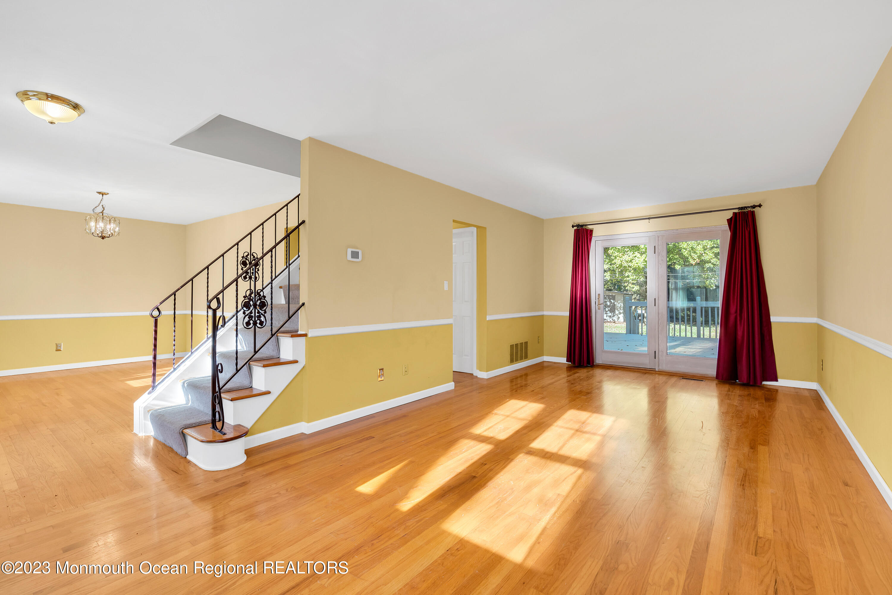 14 Daniel Drive Matawan, NJ 07747 - Photo 7 of 48 .