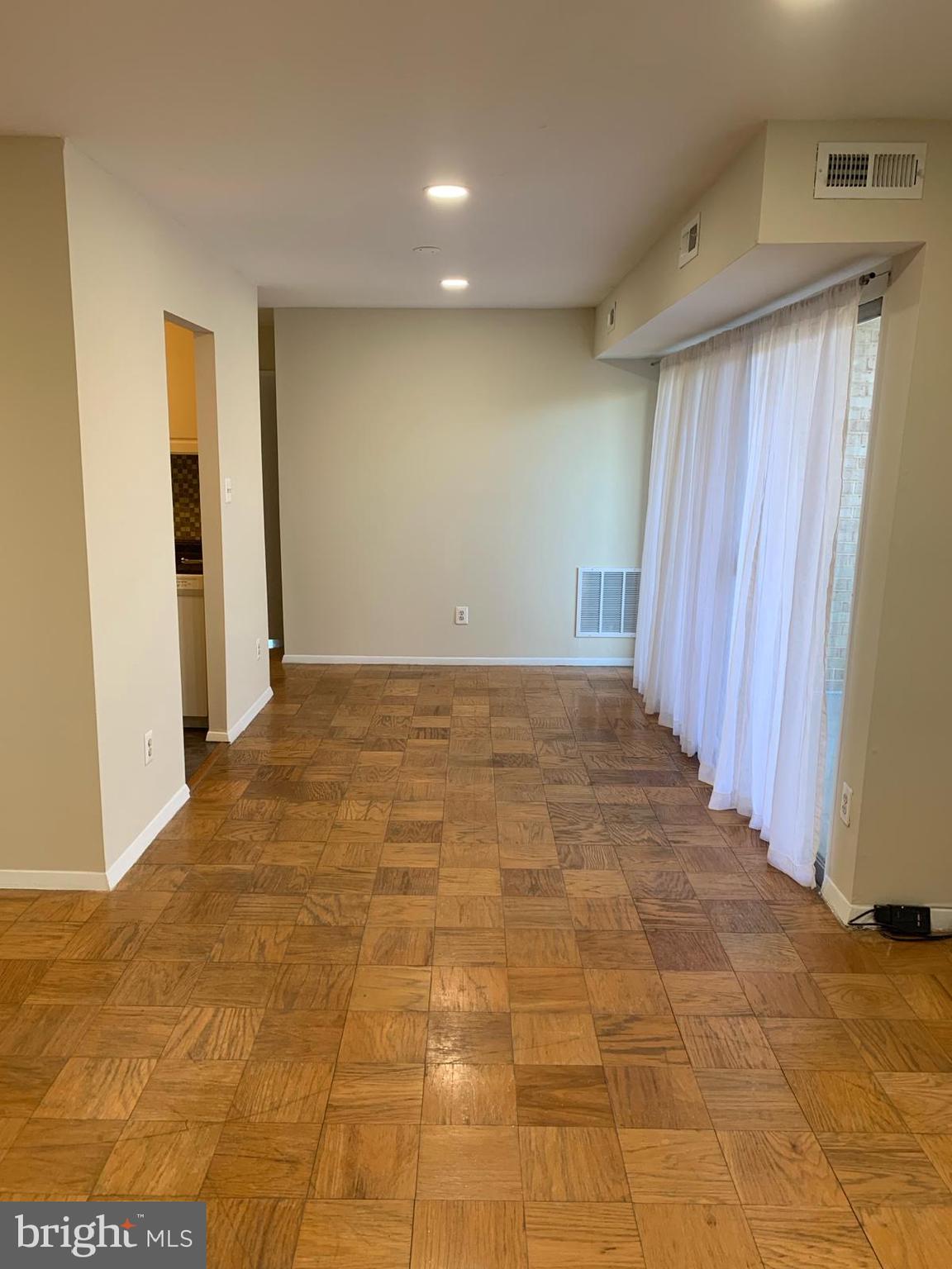 2911 Charing Cross Road, Unit 10 Falls Church, VA 22042 - Photo 6 of 25 a view of an empty room