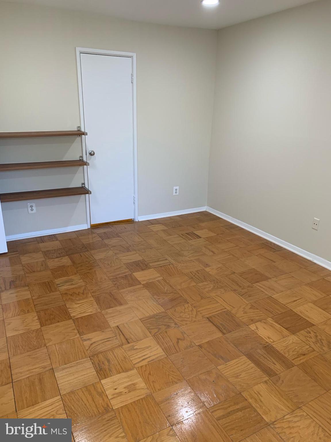 2911 Charing Cross Road, Unit 10 Falls Church, VA 22042 - Photo 8 of 25