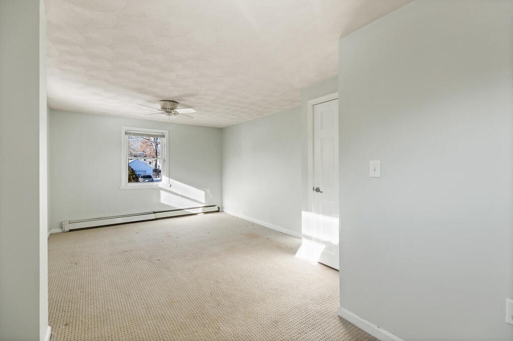 22 Community Road Billerica, MA 01821 - Photo 11 of 26