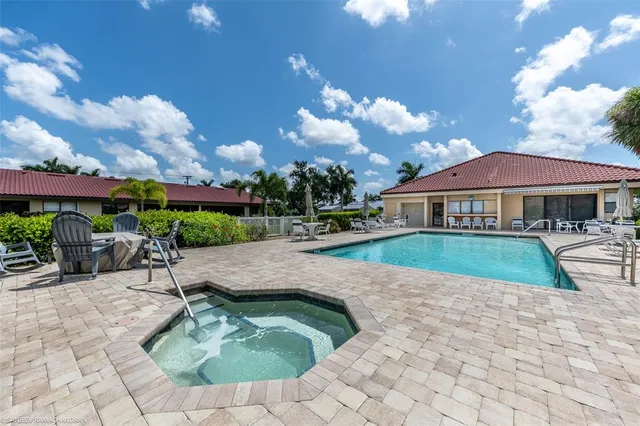 a view of a house with entertaining space