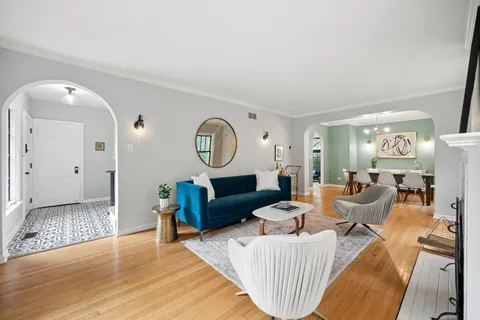 $1,150,000 | 2751 Girard Avenue, Evanston, IL 60201