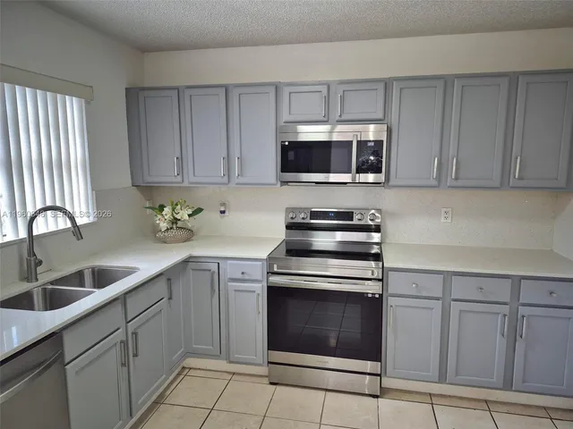 $3,000 | 13449 Southwest 62nd Street, Unit 73, Miami, FL 33183