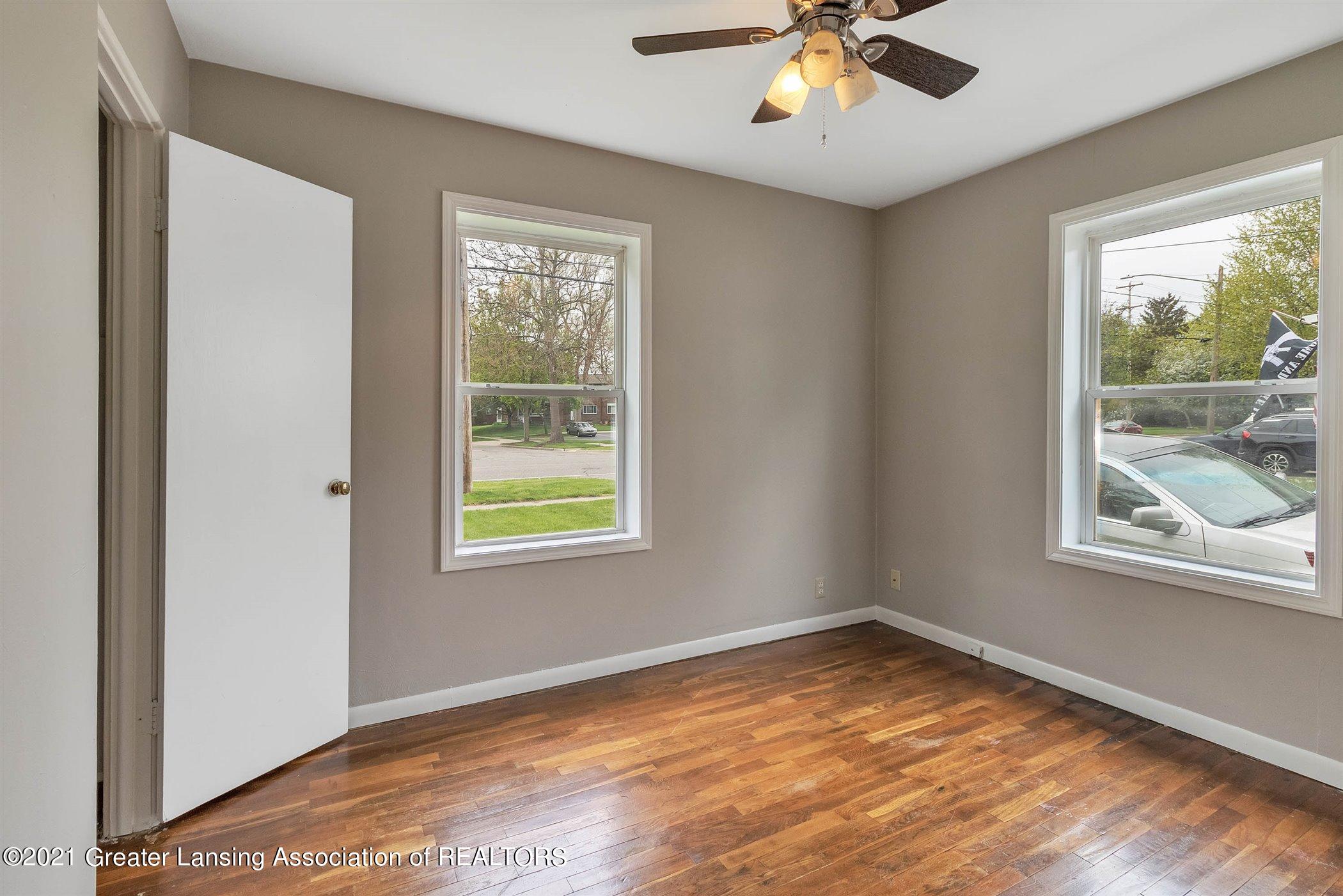 1712 West Miller Road Lansing, MI 48911 - Photo 15 of 26 15-1712 W Miller Rd-WindowStill-Real-Est