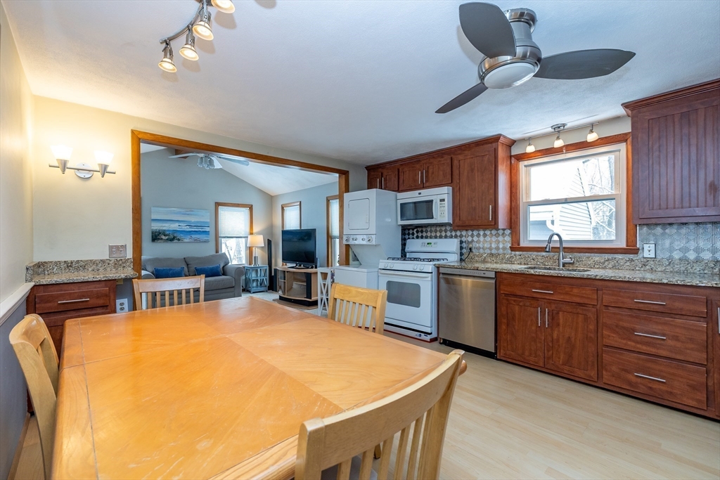 6 Mary Road North Billerica, MA 01862 - Photo 8 of 35 Gallery Image 8