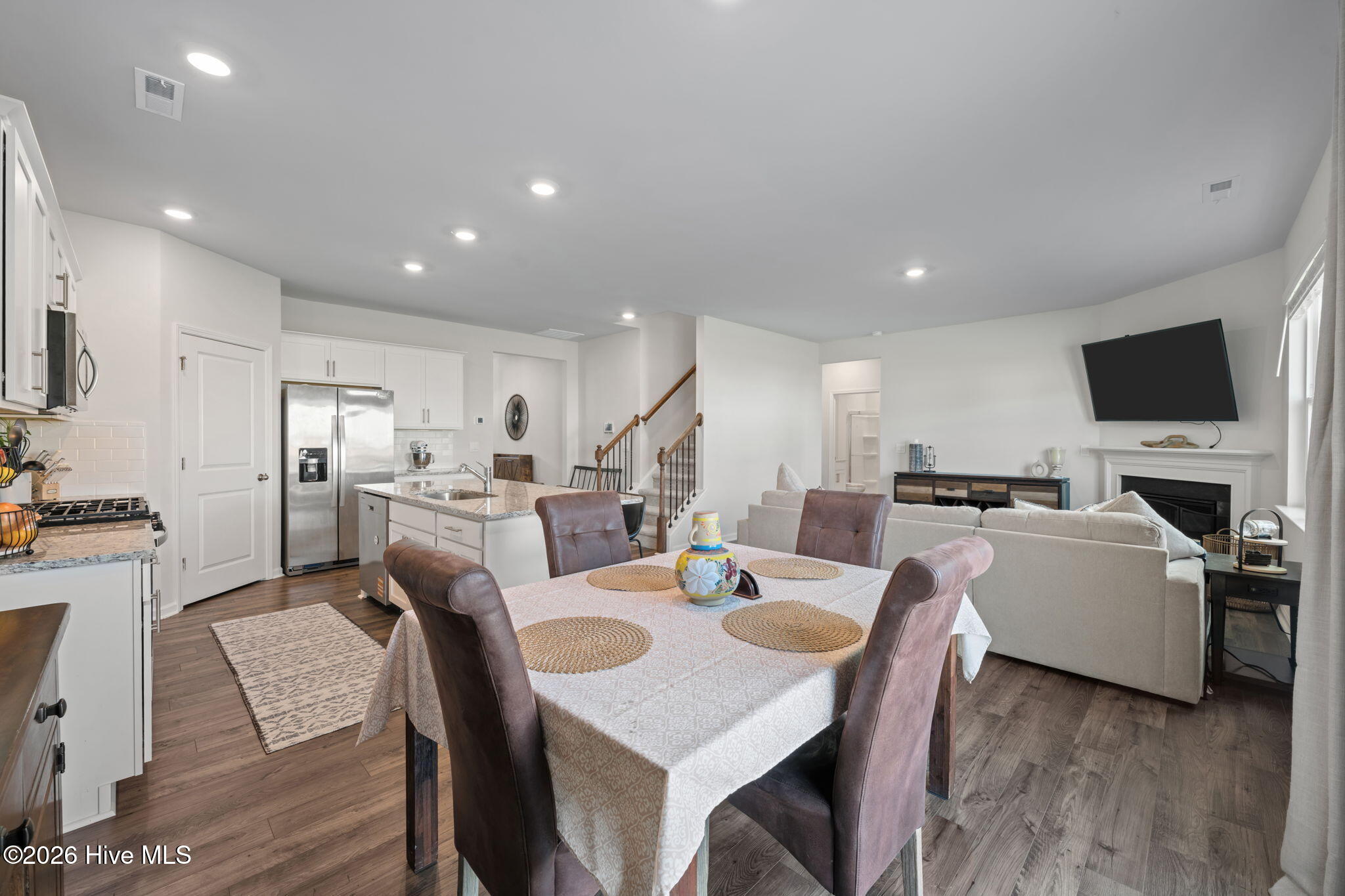 1027 Minnette Circle New Bern, NC 28562 - Photo 12 of 45 Dining Area