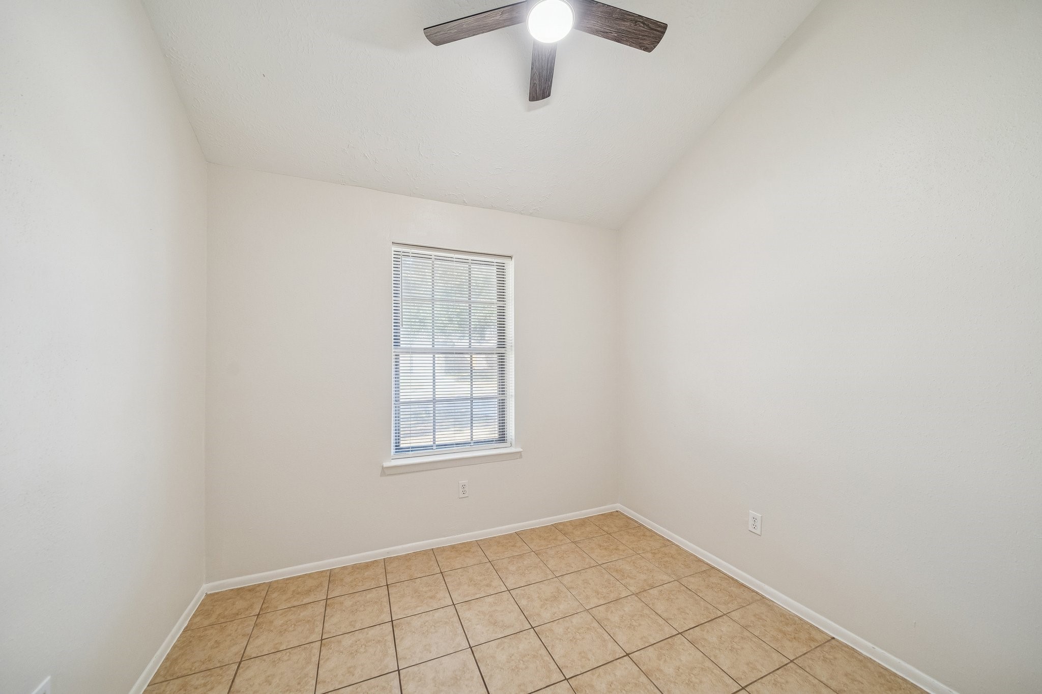 11618 Birch Run Lane Houston, TX 77067 - Photo 19 of 24