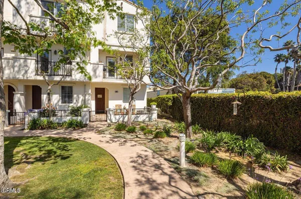 $699,000 | 148 Beach Side Court, Unit 148, Ventura, CA 93001