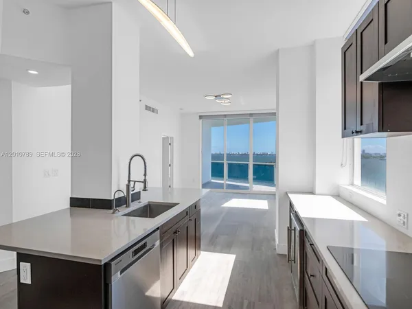 $5,950 | 725 Northeast 22nd Street, Unit 16A, Miami, FL 33137