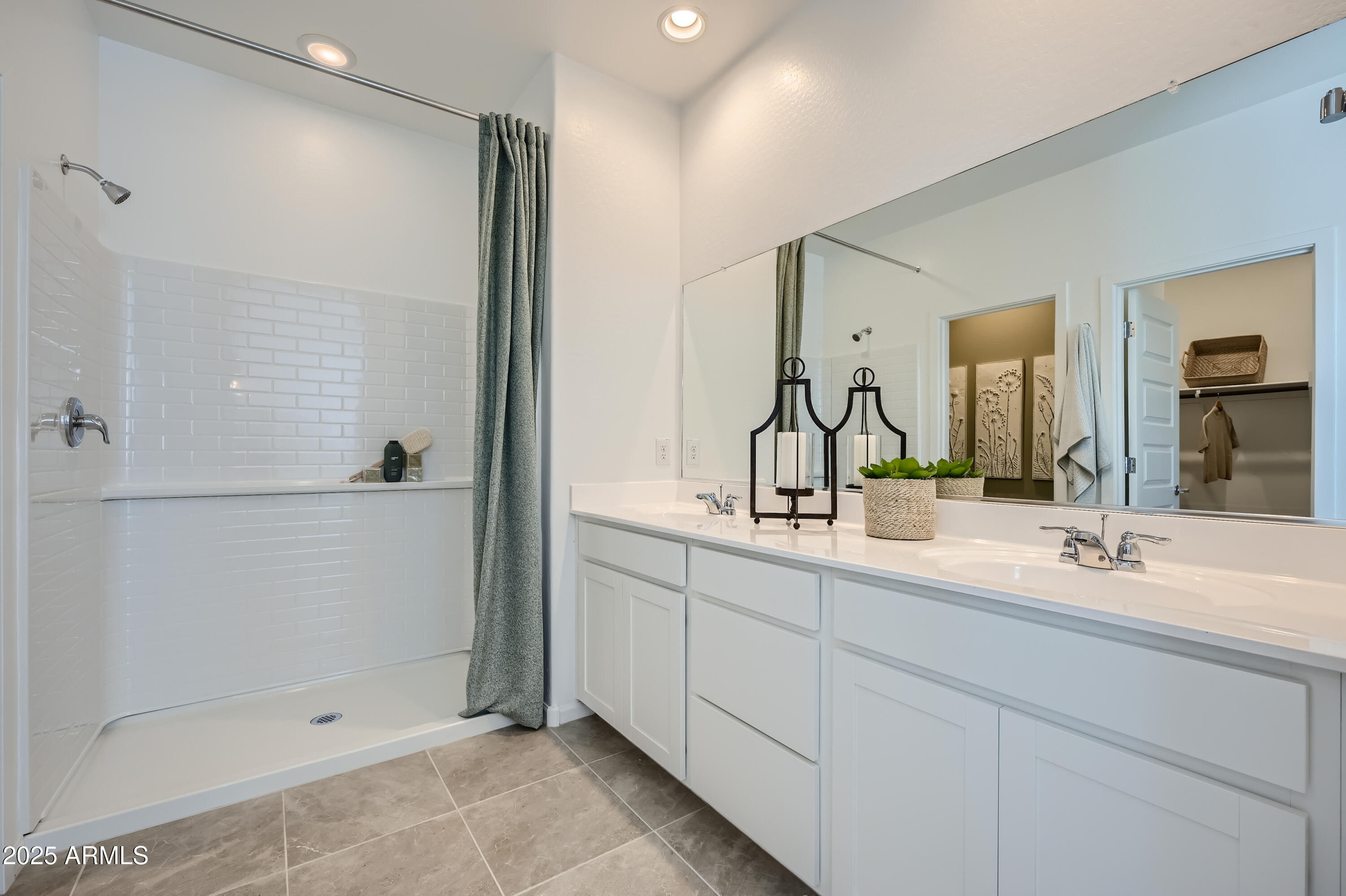 16770 West Alameda Road Surprise, AZ 85387 - Photo 13 of 37 Owner's Bath