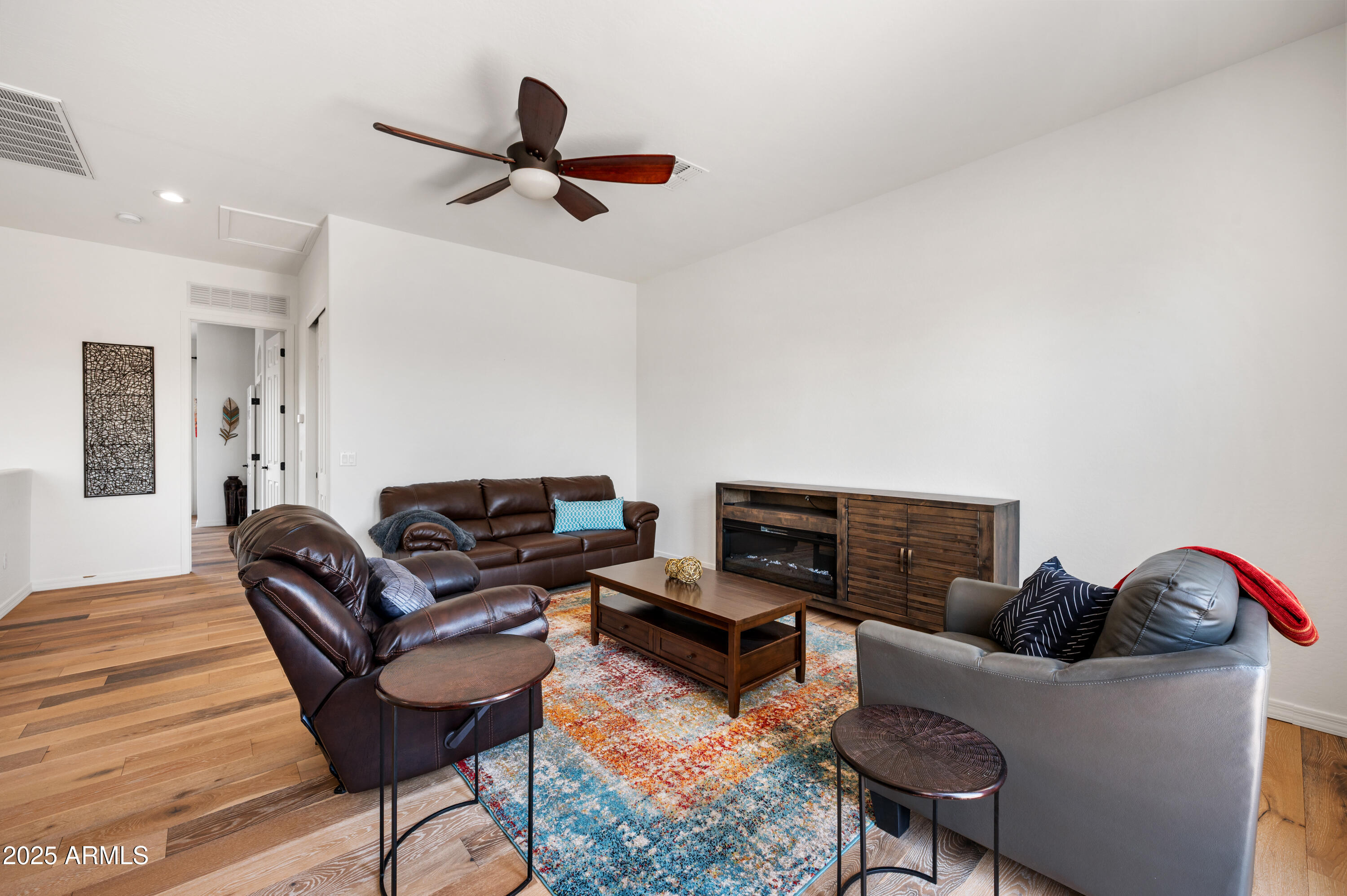 10172 East Dinosaur Ridge Road Gold Canyon, AZ 85118 - Photo 20 of 38 a living room with furniture