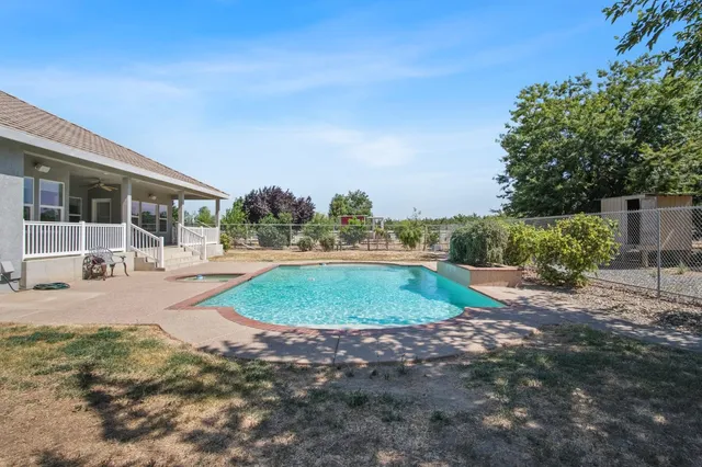 $1,575,000 | 18413 Sycamore Avenue, Patterson, CA 95363