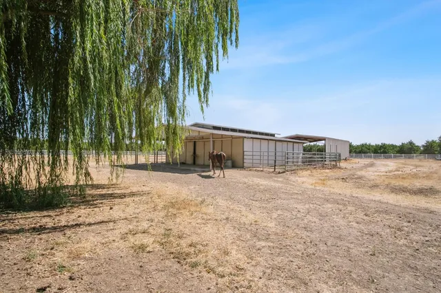 $1,575,000 | 18413 Sycamore Avenue, Patterson, CA 95363