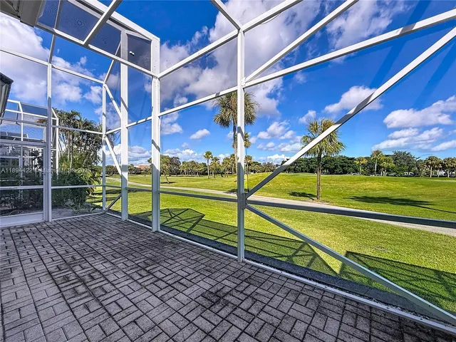 a view of a tennis court