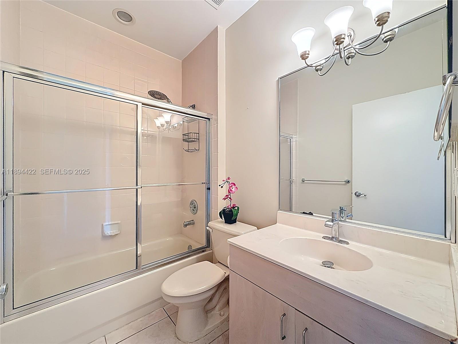17330 Bermuda Village Drive Boca Raton, FL 33487 - Photo 25 of 40 Bathroom #2