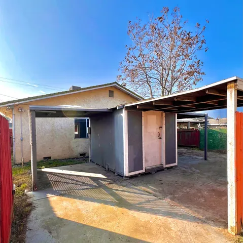 $284,900 | 717 Souza Avenue, Modesto, CA 95351