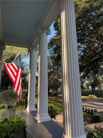 $2,375,000 | 766 East Avenue, Madison, GA 30650