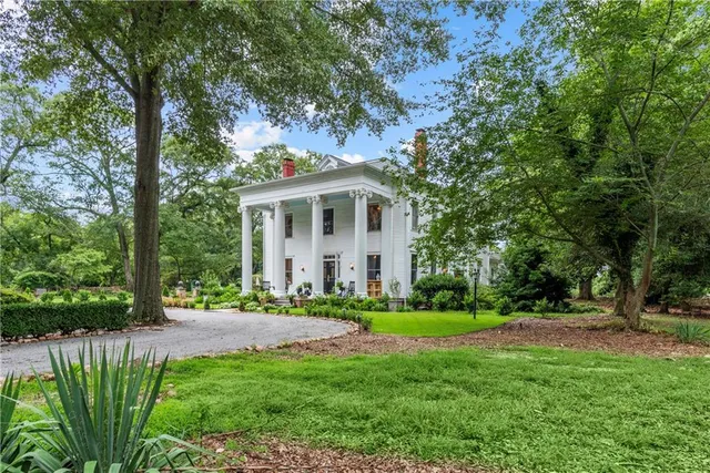 $2,375,000 | 766 East Avenue, Madison, GA 30650