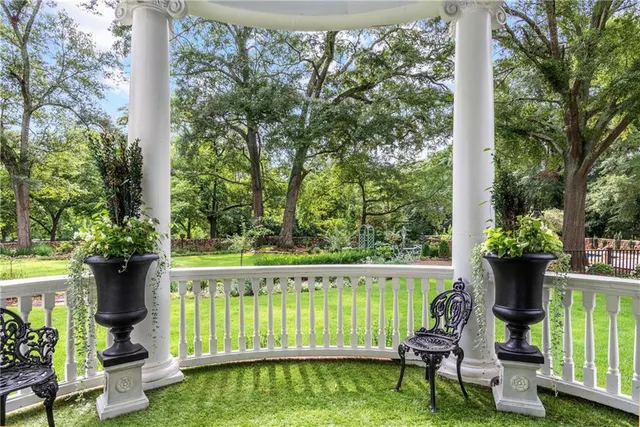 $2,375,000 | 766 East Avenue, Madison, GA 30650