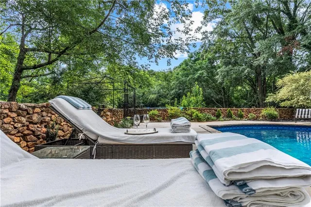 $2,375,000 | 766 East Avenue, Madison, GA 30650