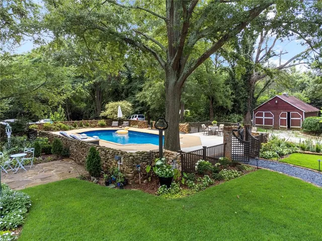 $2,375,000 | 766 East Avenue, Madison, GA 30650