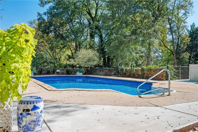 $2,375,000 | 766 East Avenue, Madison, GA 30650