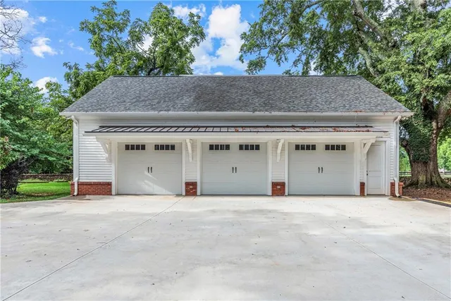 $2,375,000 | 766 East Avenue, Madison, GA 30650