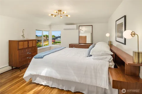 $1,995,000 | 8505 21st Avenue Northwest, Seattle, WA 98117