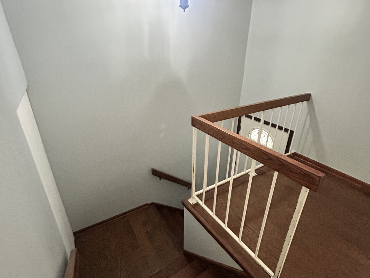 1513 Elder Drive Aurora, IL 60506 - Photo 3 of 26 a view of entryway with wooden floor