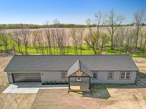 $485,000 | 2346 West 112th Street, Grant, MI 49327