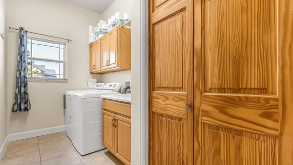$929,900 | 1315 L L 7/10 Road, Loma, CO 81524