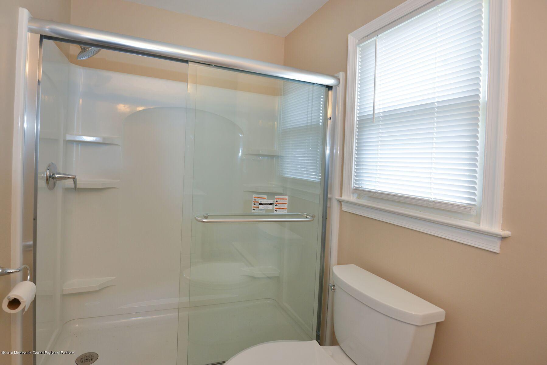 50 Watkins Road Brick, NJ 08724 - Photo 17 of 34 50bath3