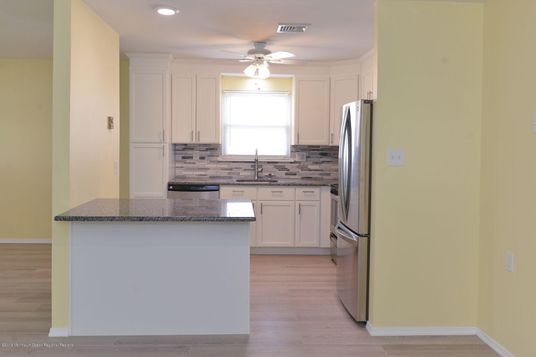 50 Watkins Road Brick, NJ 08724 - Photo 7 of 34 50kitchen3