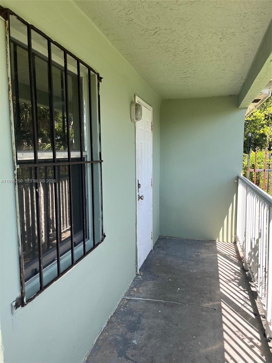 538 West 1st Street Riviera Beach, FL 33404 - Photo 5 of 14