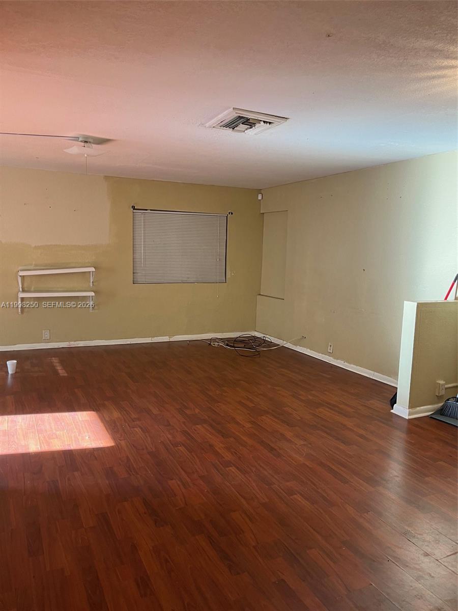 538 West 1st Street Riviera Beach, FL 33404 - Photo 7 of 14