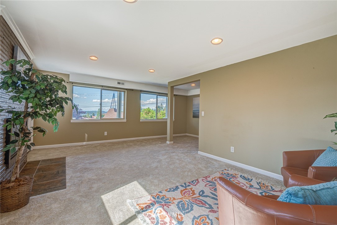 10109 Renton Avenue South Seattle, WA 98178 - Photo 22 of 33 Gallery Image 22