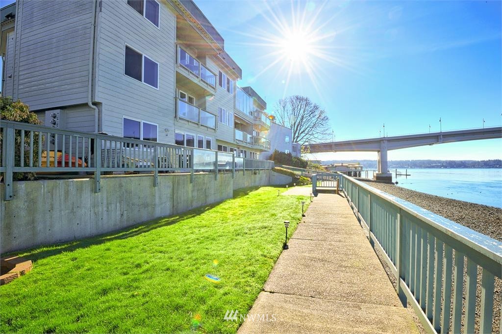 1127 Wheaton Way, Unit C2 Bremerton, WA 98310 - Photo 14 of 15 Gallery Image 14