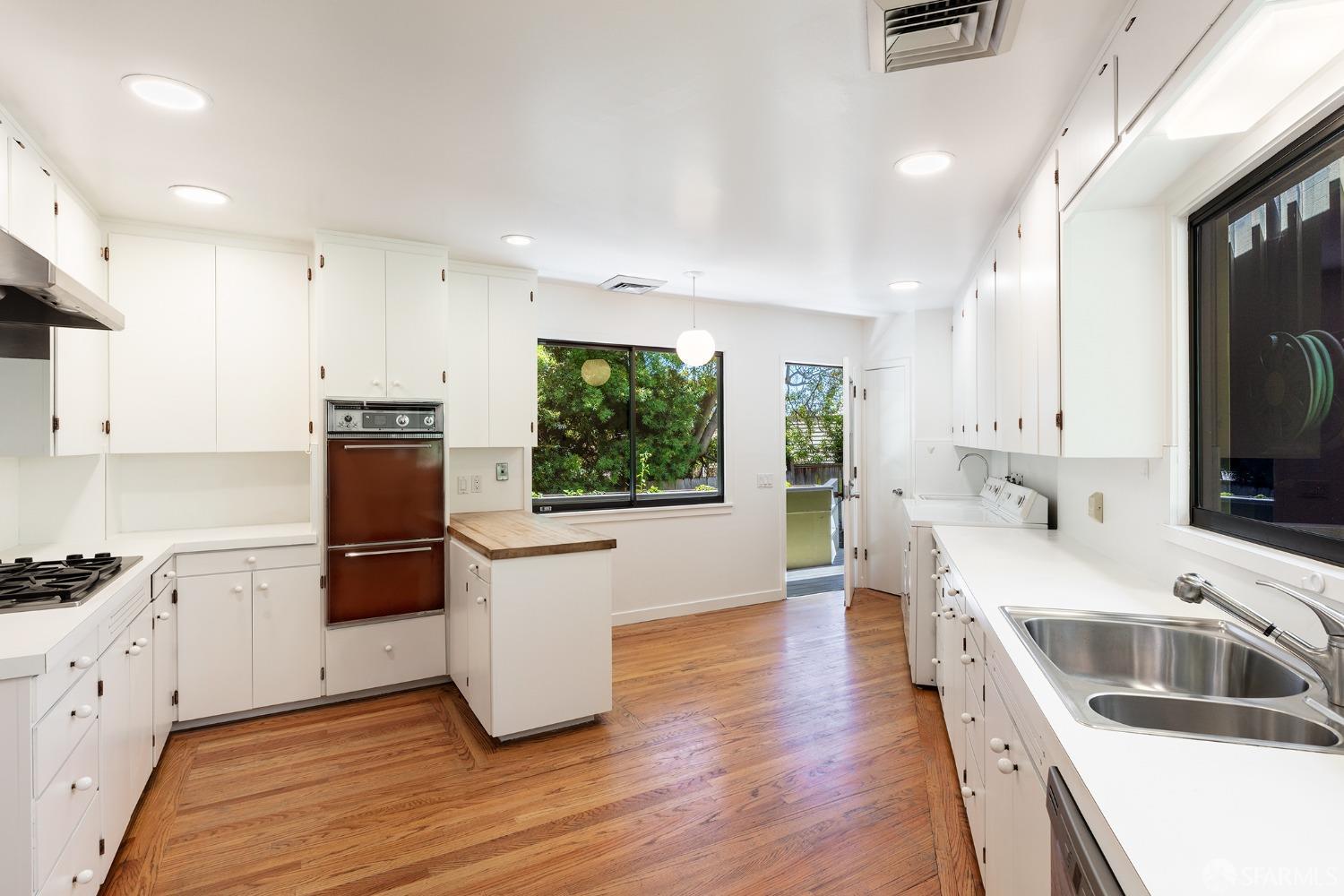 38 Sunset Drive Berkeley, CA 94707 - Photo 11 of 21