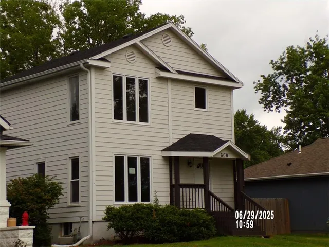$214,900 | 608 South Locust Street, Ottawa, KS 66067