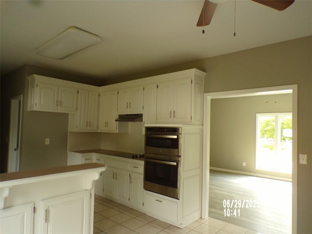 608 South Locust Street Ottawa, KS 66067 - Photo 5 of 12